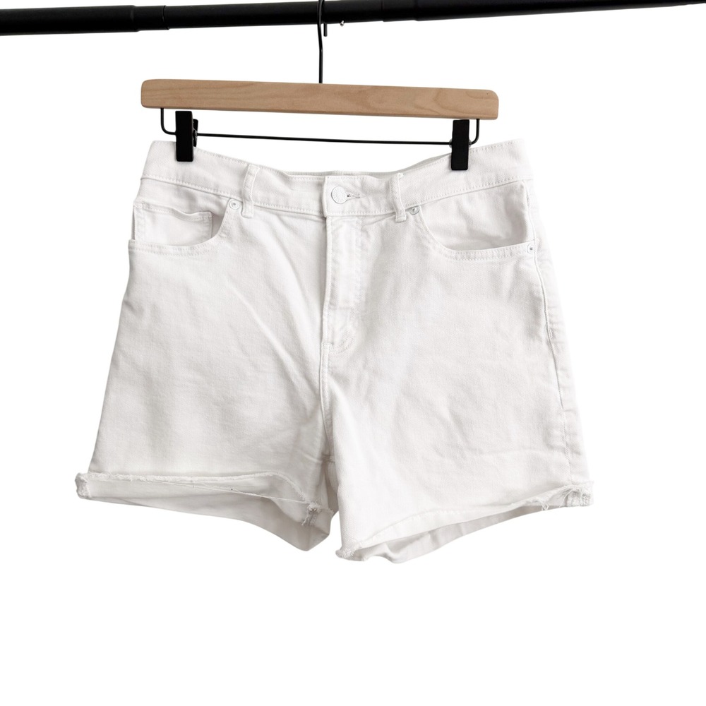 Express Distressed Midi Shorts White 8 Streetwear Coastal Cowgirl Resortwear
